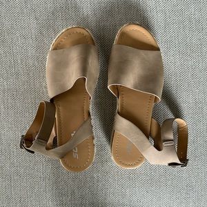 SODA brown leather platform sandals, size 9
